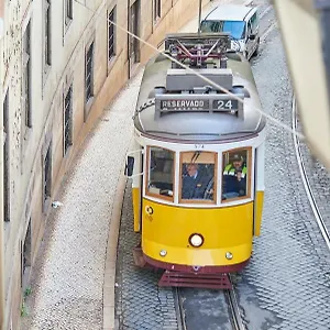 Modern Calcada Sao Francisco Ii Lissabon